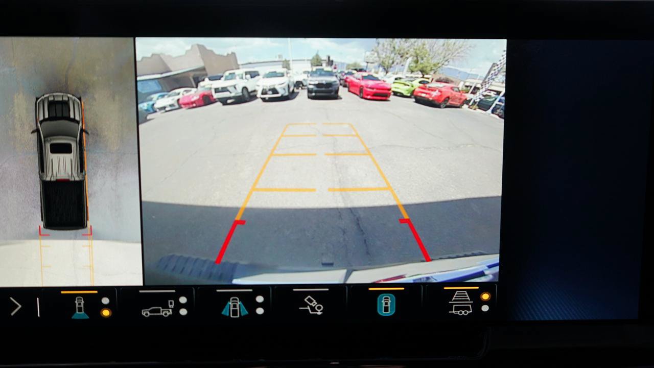 Used 2023 Chevrolet Silverado 1500 ZR2 w/ Technology Package AWD/4WD image 15
