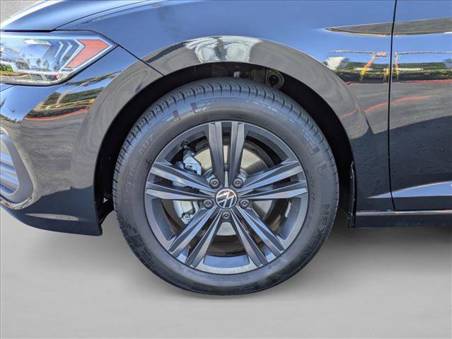 Certified 2023 Volkswagen Jetta SE w/ Panoramic Sunroof Package FWD image 23