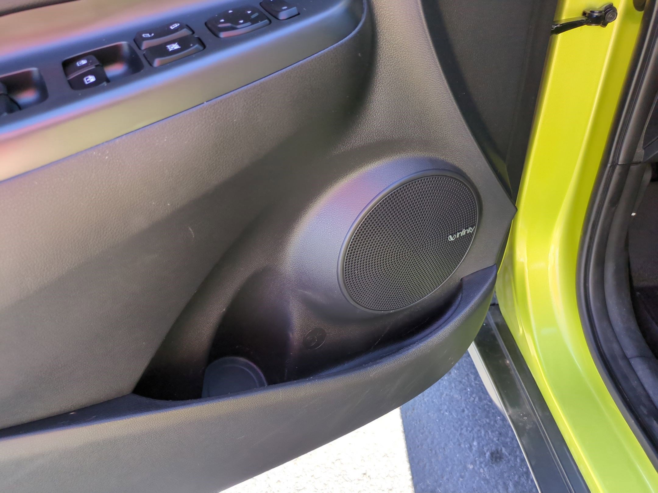 Used 2018 Hyundai Kona Ultimate image 13