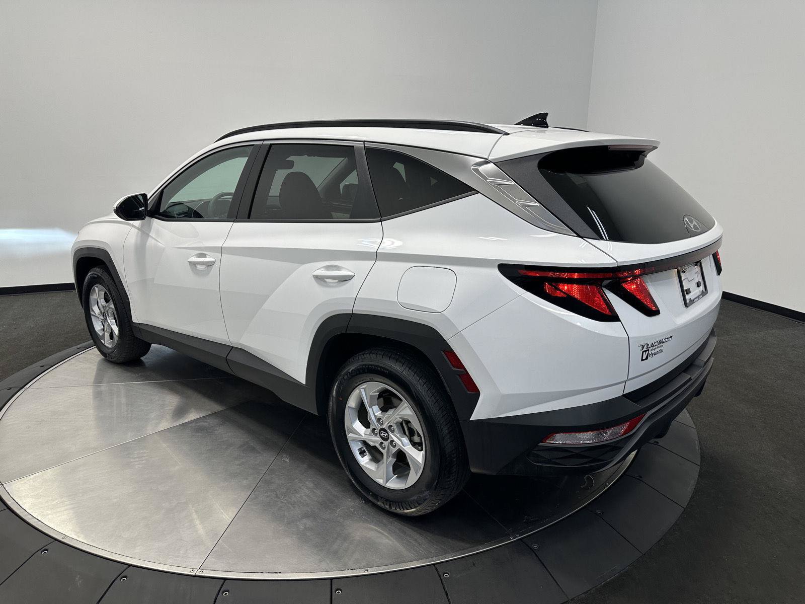 Certified 2024 Hyundai Tucson SEL AWD/4WD image 5