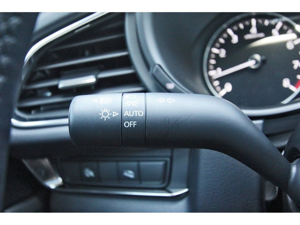 Certified 2025 MAZDA CX-30 AWD 2.5 S w/ Preferred Package image 18
