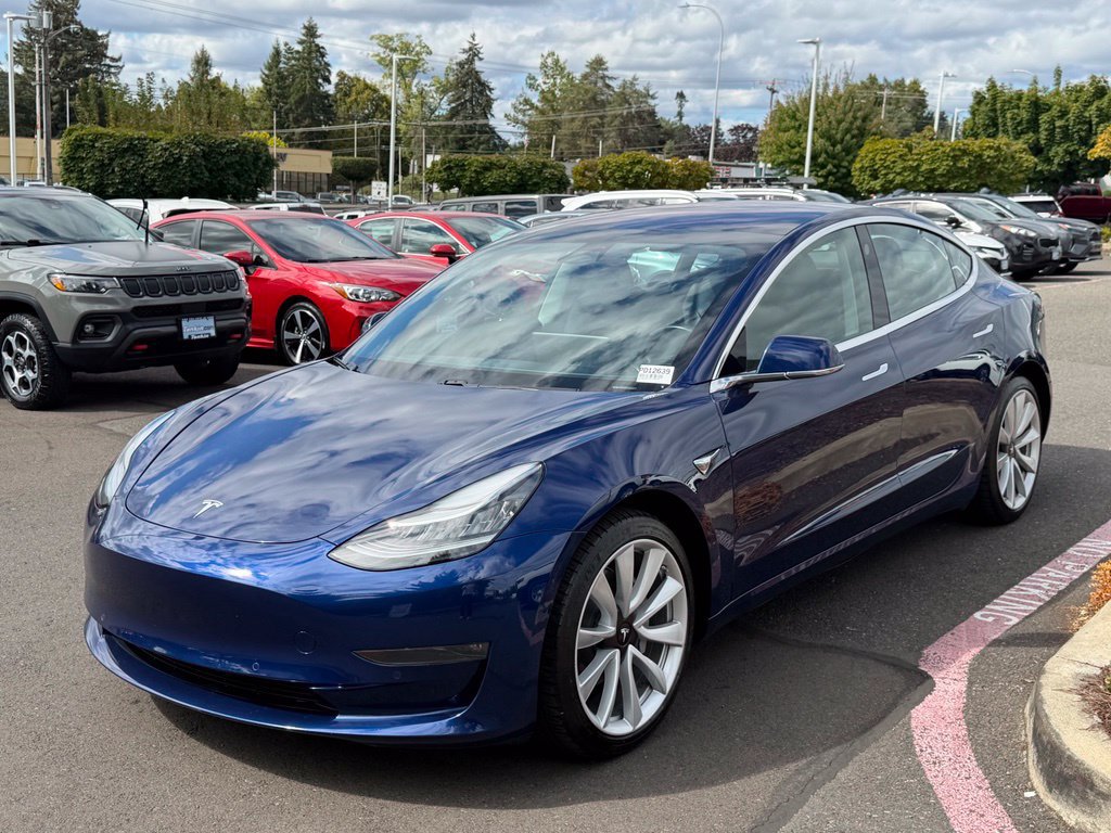 Used 2018 Tesla Model 3 Long Range AWD/4WD image 4