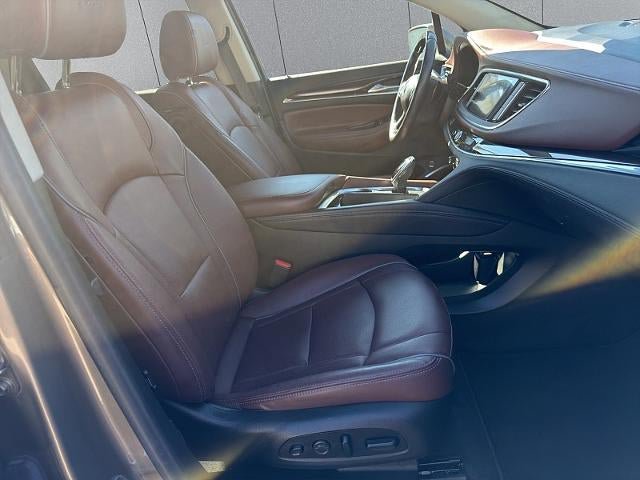 Used 2020 Buick Enclave Avenir w/ Avenir Technology Package AWD/4WD image 16