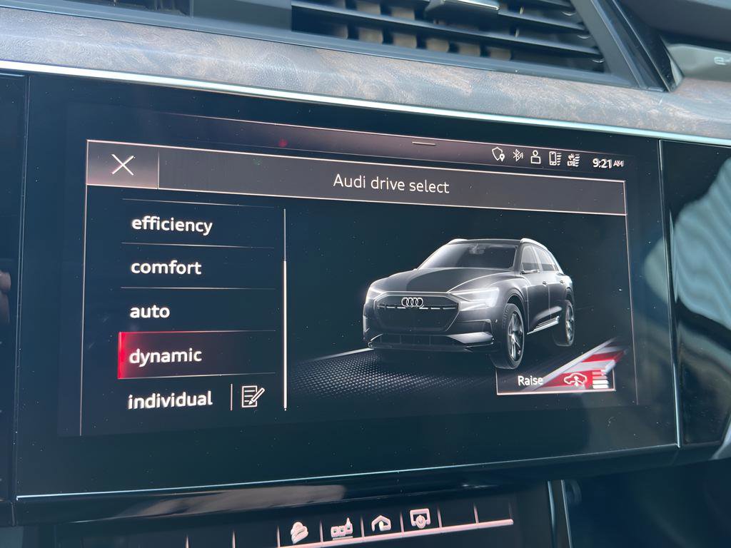Used 2019 Audi e-tron Premium Plus image 49