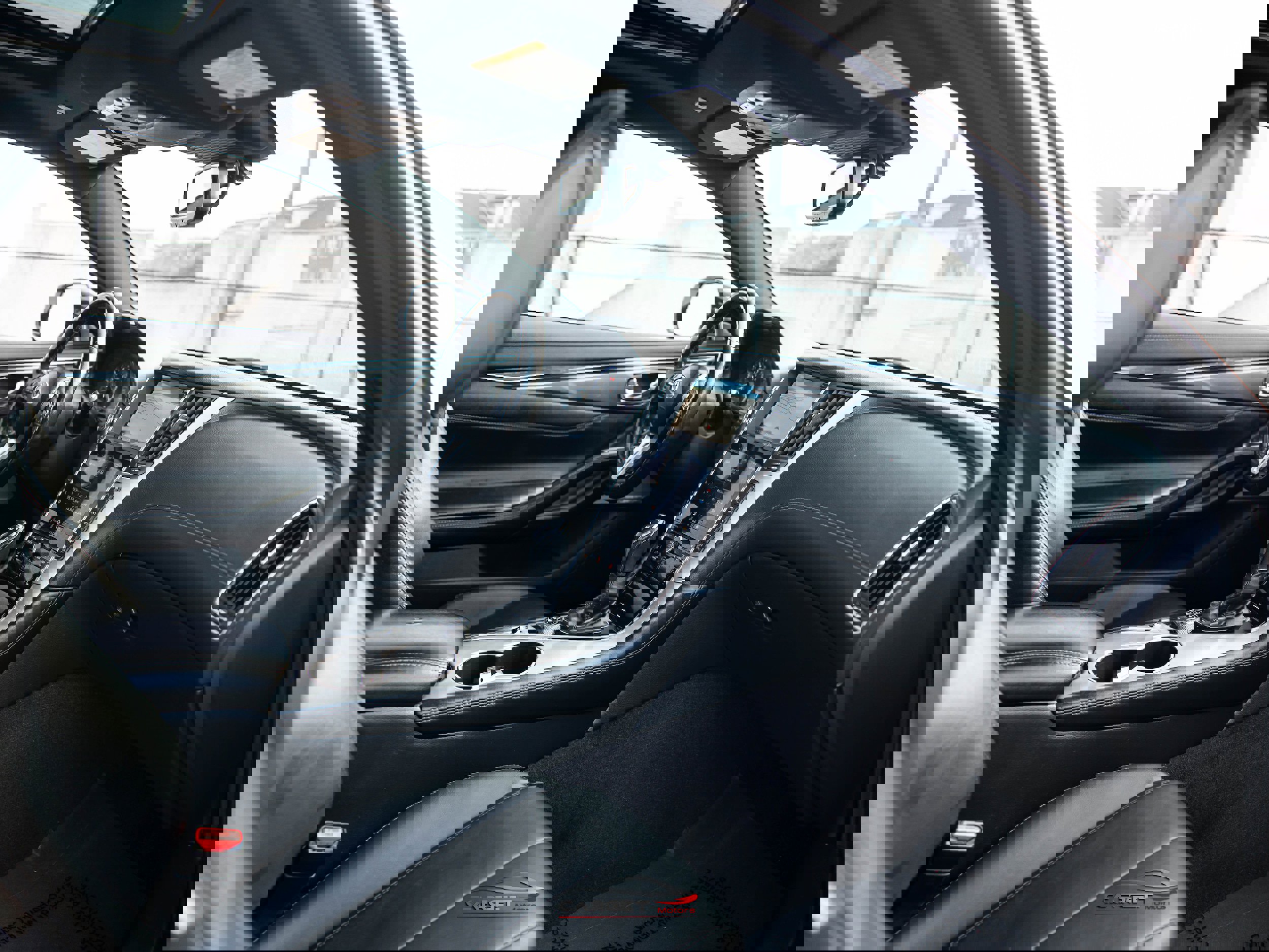 Used 2019 INFINITI Q60 3.0t Luxe w/ Essential Package image 14