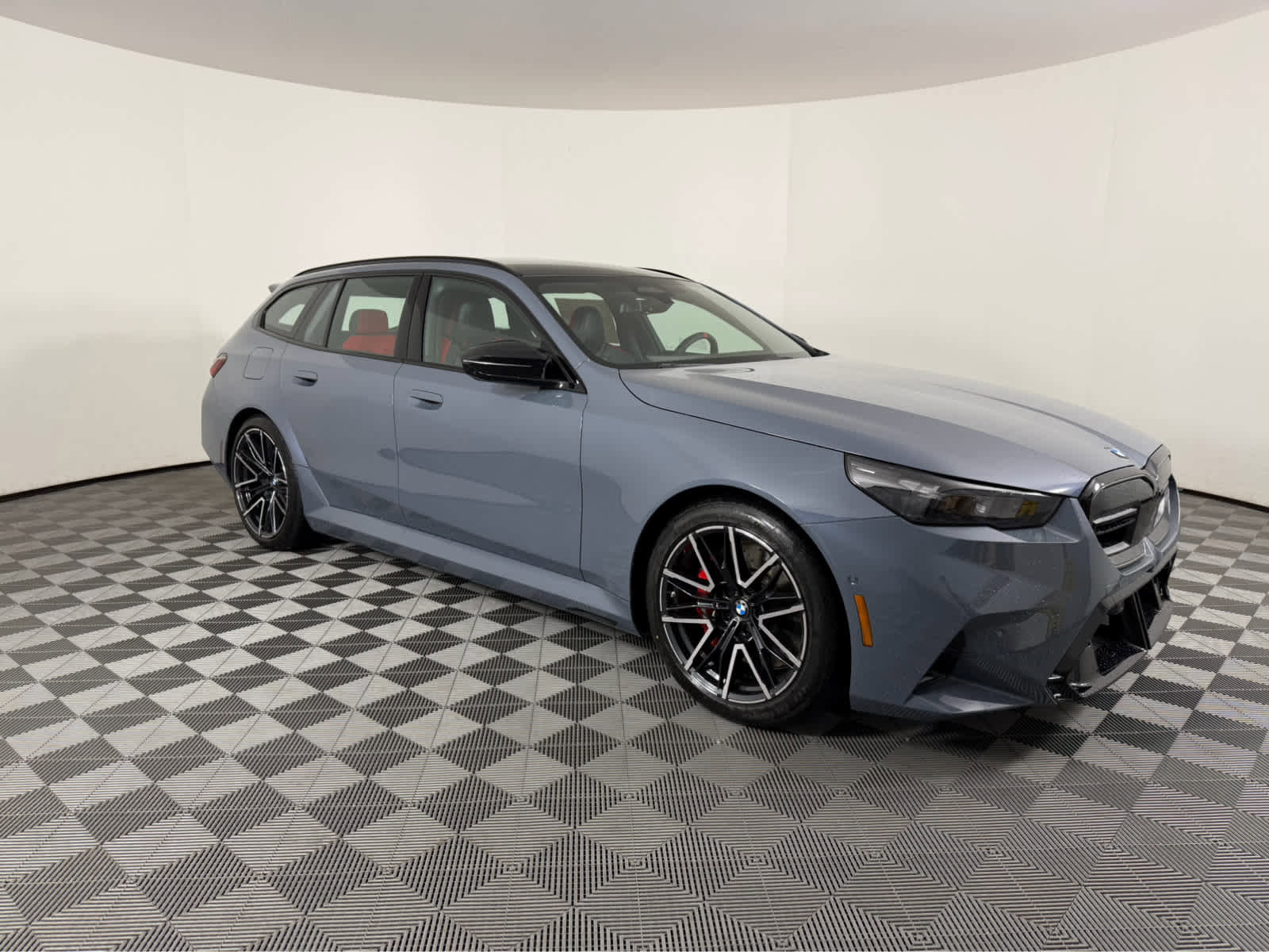 New 2026 BMW M5 Touring