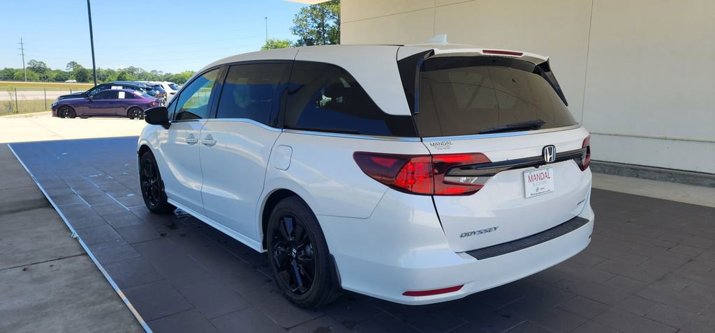 Used 2024 Honda Odyssey Sport image 10