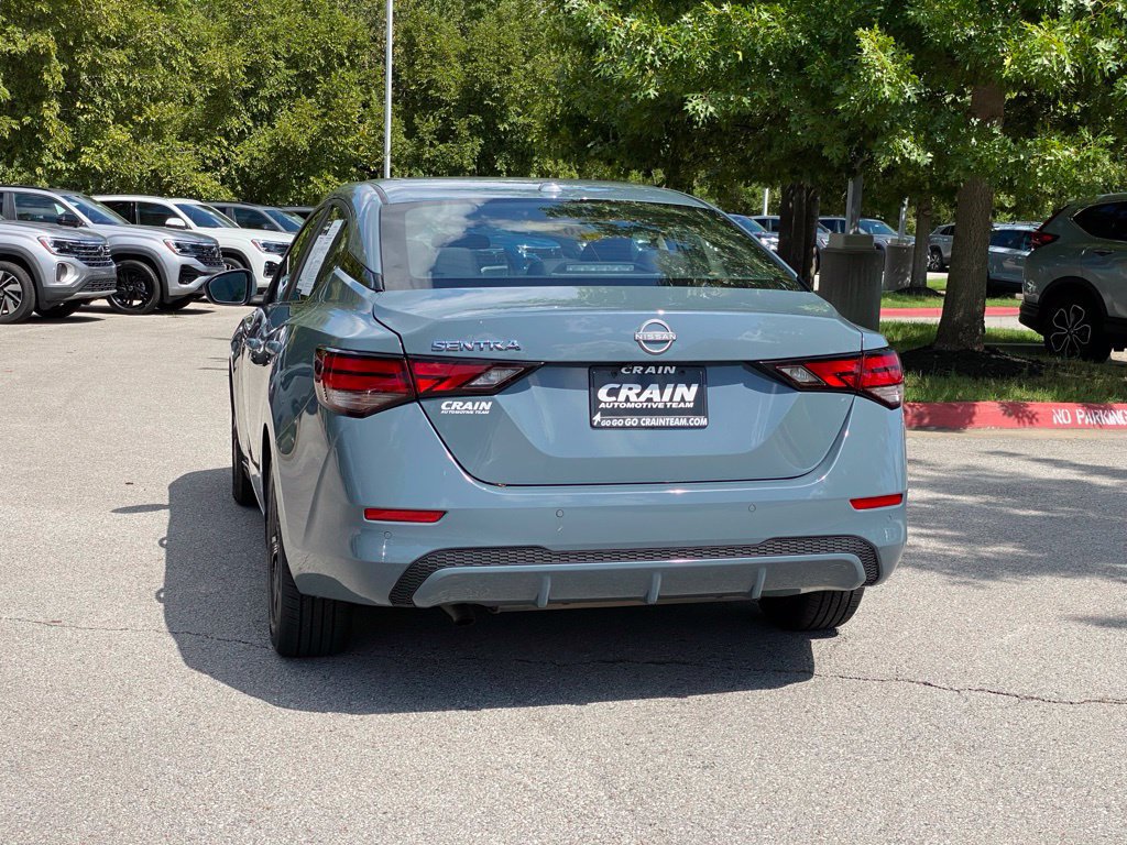 Used 2025 Nissan Sentra SV FWD image 5