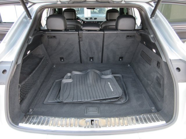 Used 2021 Porsche Cayenne GTS AWD/4WD image 56