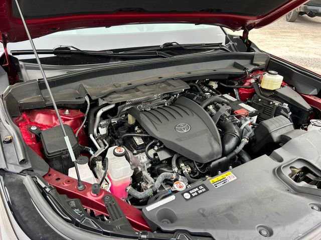 Used 2024 Toyota Grand Highlander Limited image 37