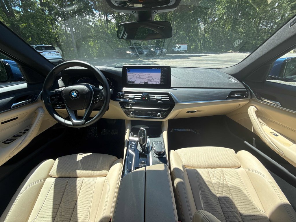 Used 2023 BMW 530i w/ Convenience Package RWD image 13