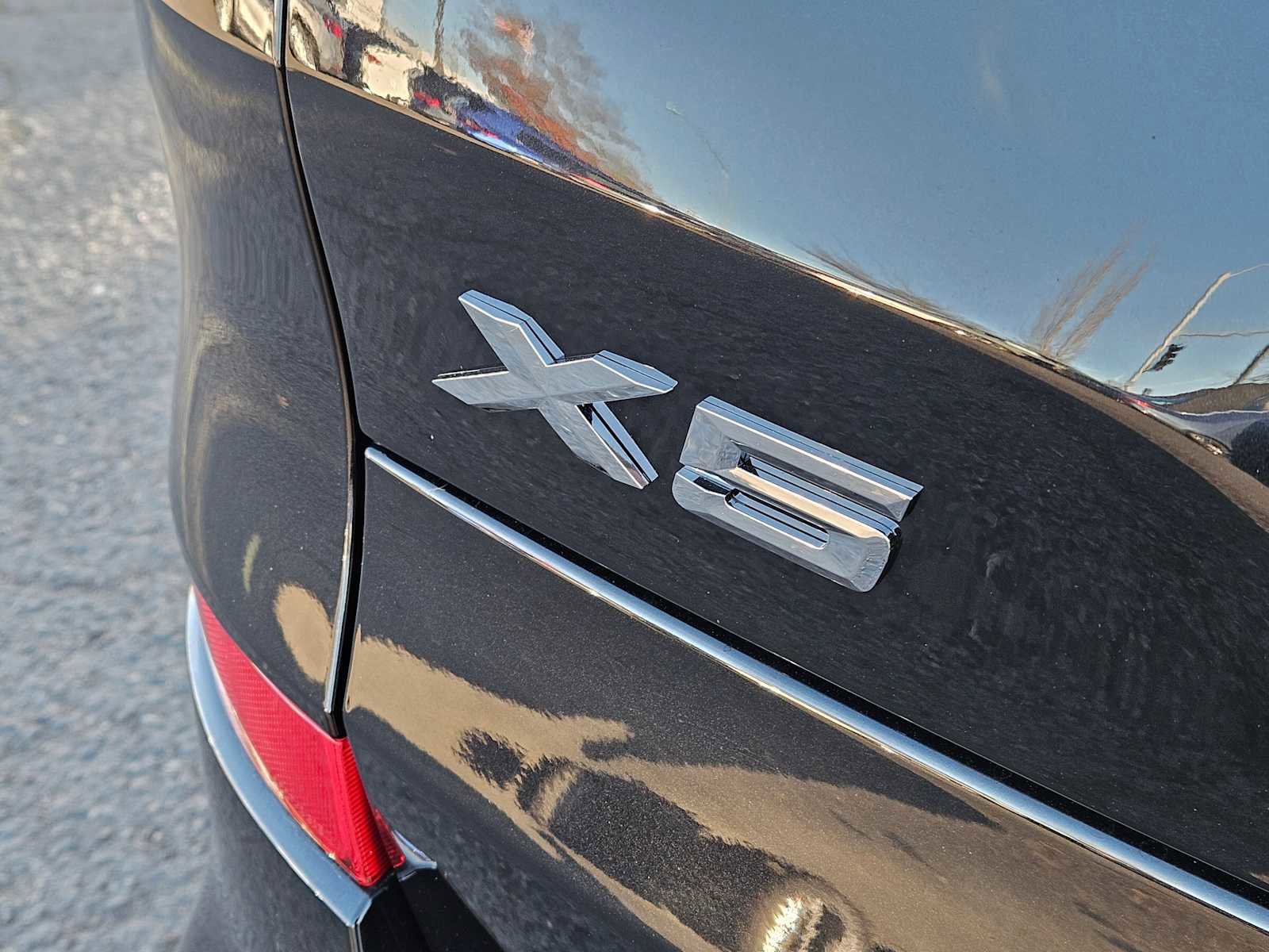 Used 2026 BMW X5 xDrive50e w/ M Sport Package image 16