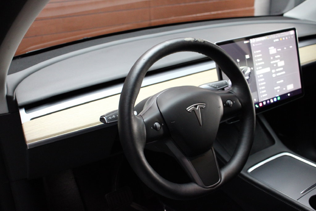 Used 2022 Tesla Model Y Long Range AWD/4WD image 20