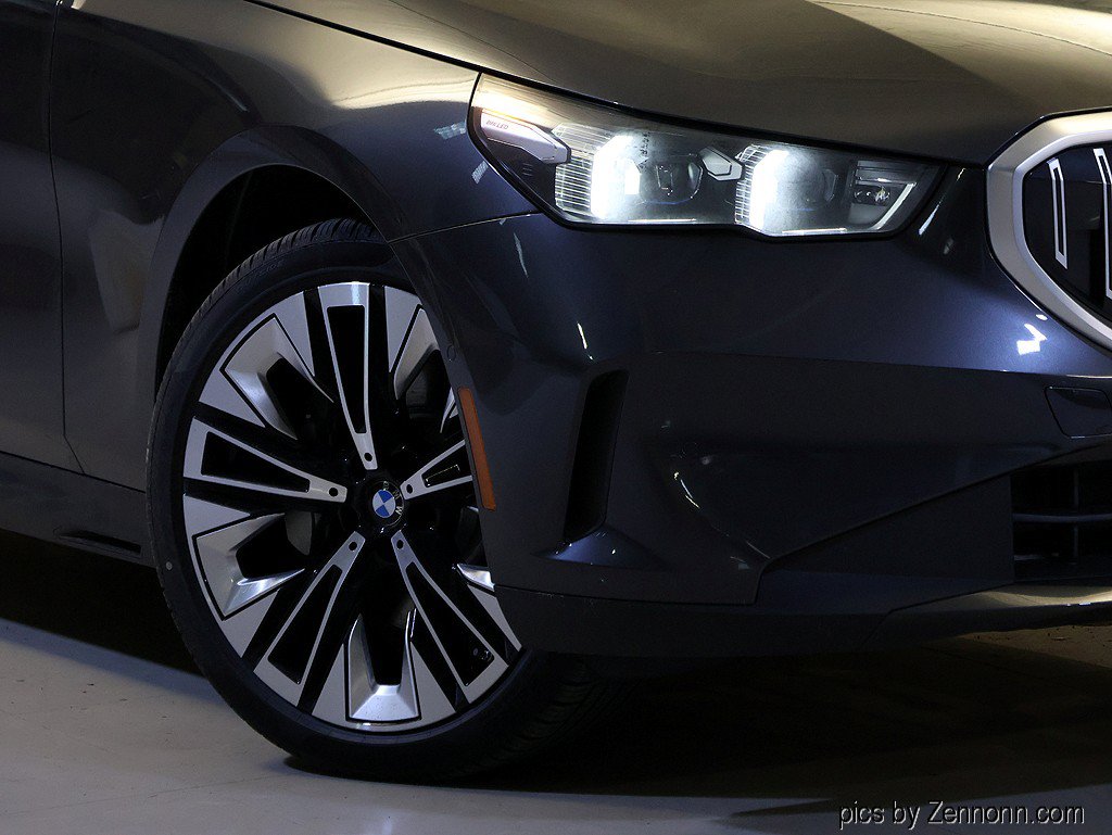 New 2026 BMW 530i xDrive w/ Premium Package AWD/4WD image 3