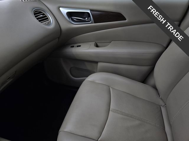Used 2018 Nissan Pathfinder Platinum w/ Cargo Package FWD image 27