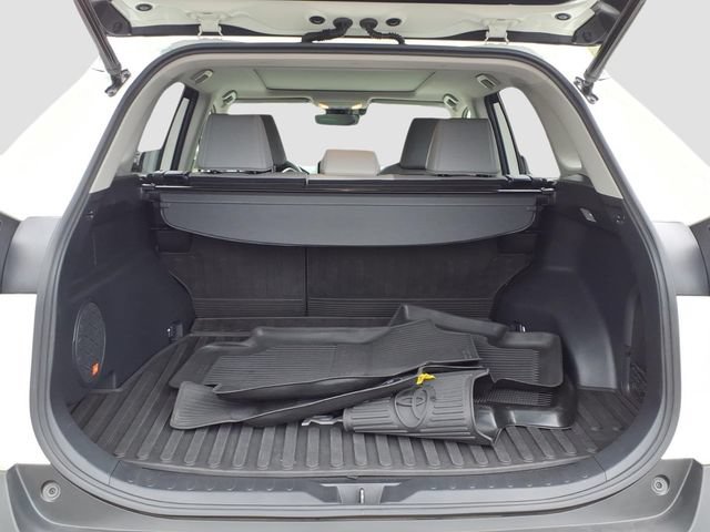 Used 2020 Toyota RAV4 Limited AWD/4WD image 27