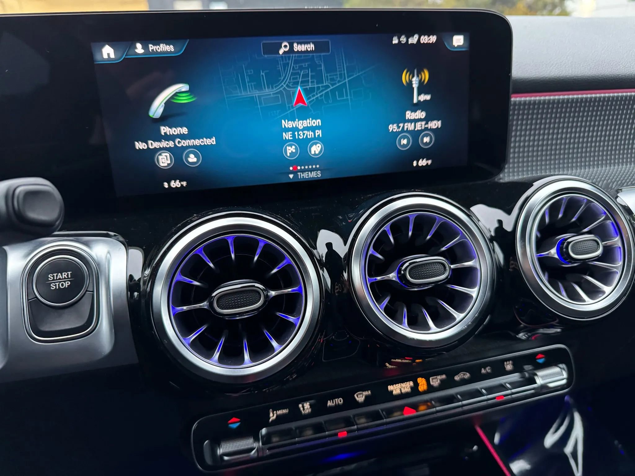 Used 2023 Mercedes-Benz EQB 300 4MATIC w/ Exclusive Package image 37