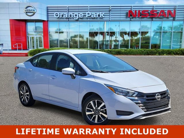 Used 2025 Nissan Versa SV image 1