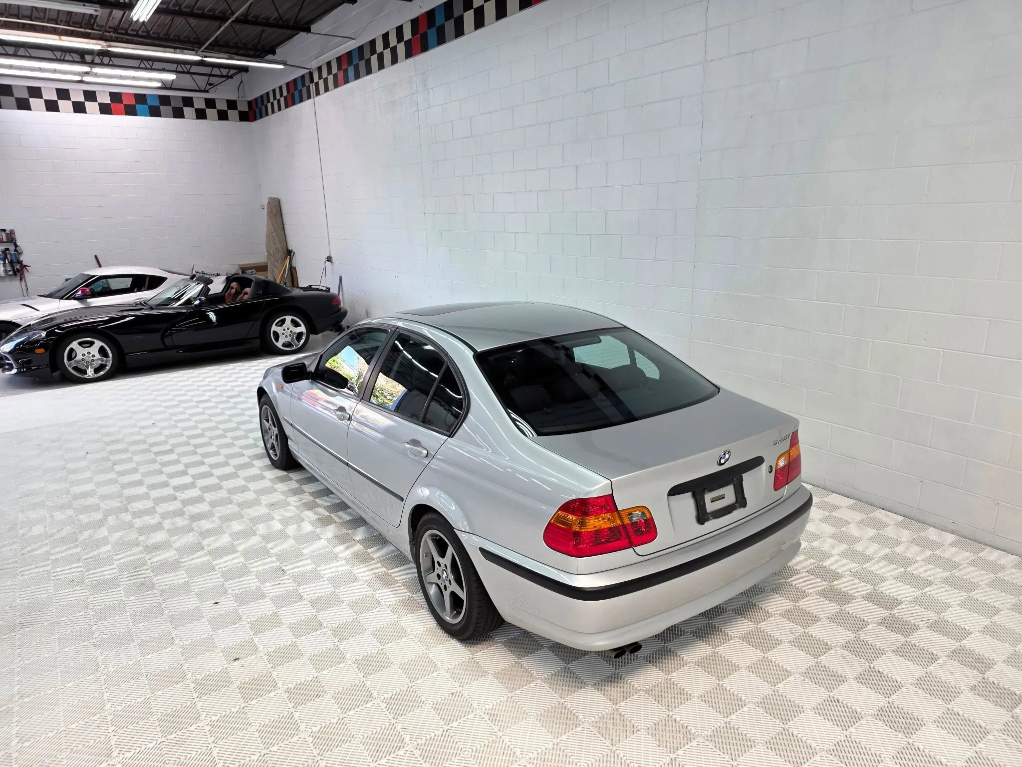 Used 2003 BMW 325i Sedan image 7