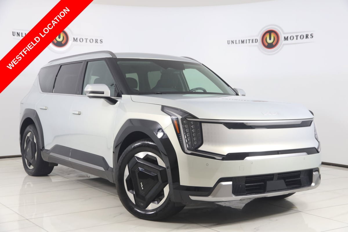 Used 2024 Kia EV9 Land AWD/4WD image 1