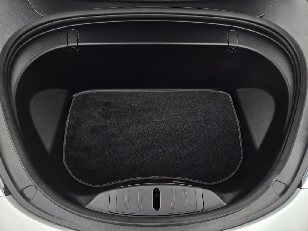 Used 2018 Tesla Model 3 Long Range RWD image 25