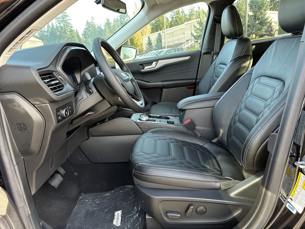 New 2024 Ford Escape SE w/ PHEV Premium Package FWD image 19