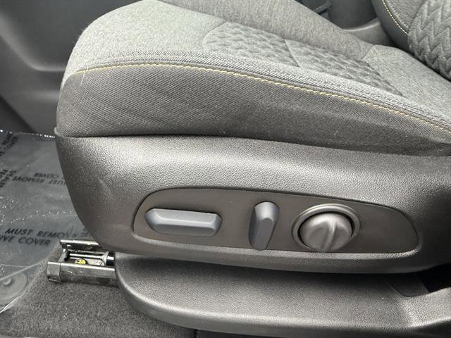 Used 2023 Chevrolet Equinox LT image 27