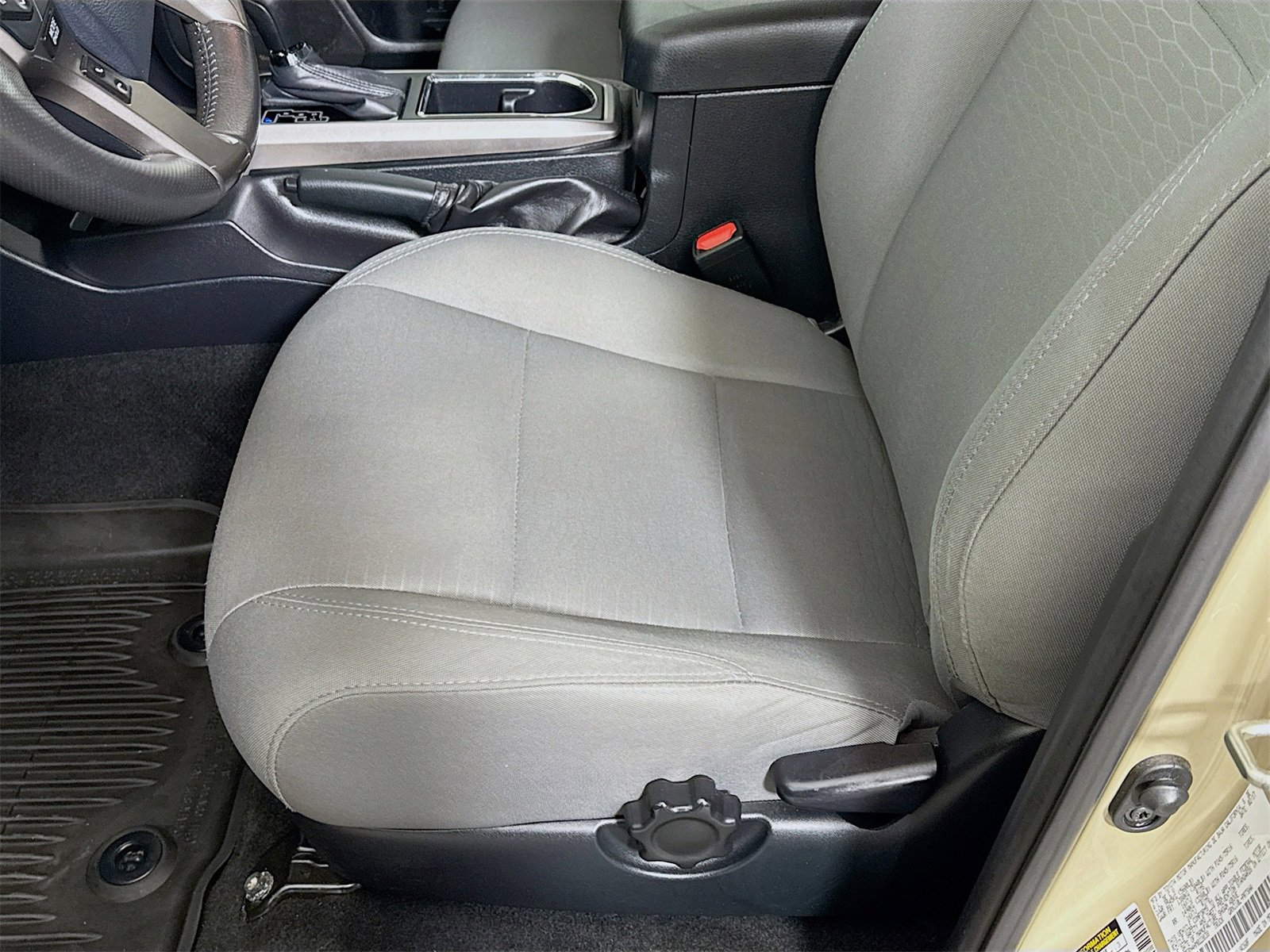 Used 2017 Toyota Tacoma SR5 w/ Tow Package image 15