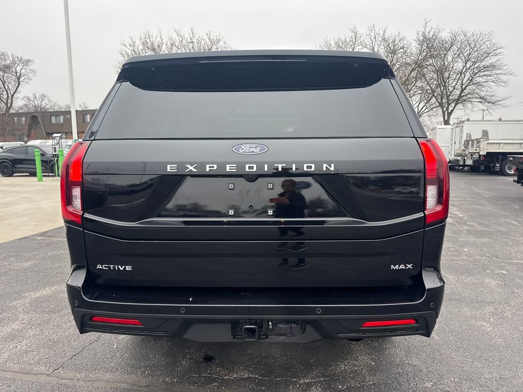 Used 2025 Ford Expedition Max Active AWD/4WD image 9