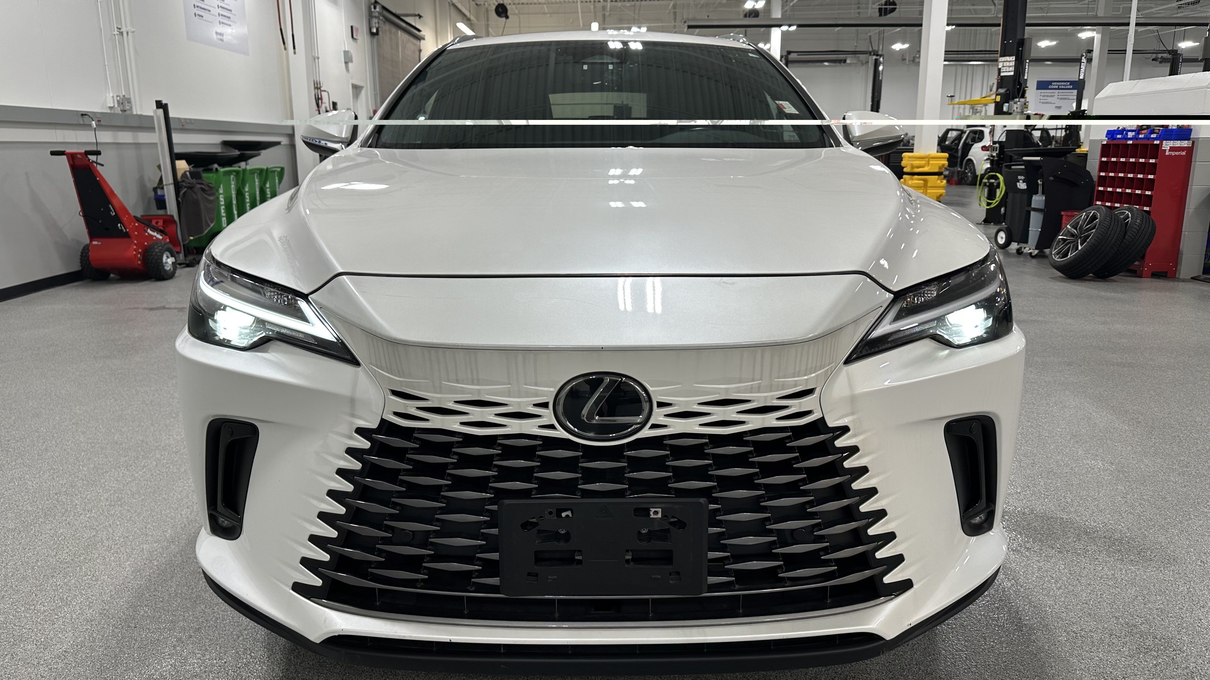 Used 2024 Lexus RX 350 Premium w/ Accessory Package (Z1) AWD/4WD image 3
