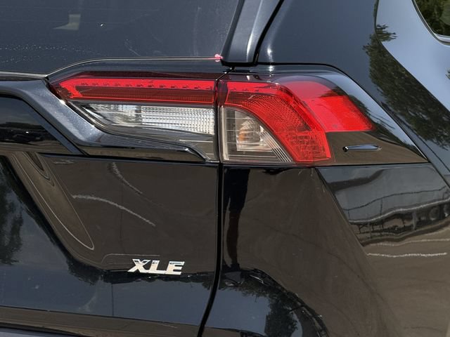 Certified 2025 Toyota RAV4 XLE FWD image 7