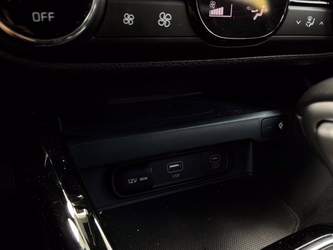 Used 2024 Kia Soul GT-Line FWD image 30