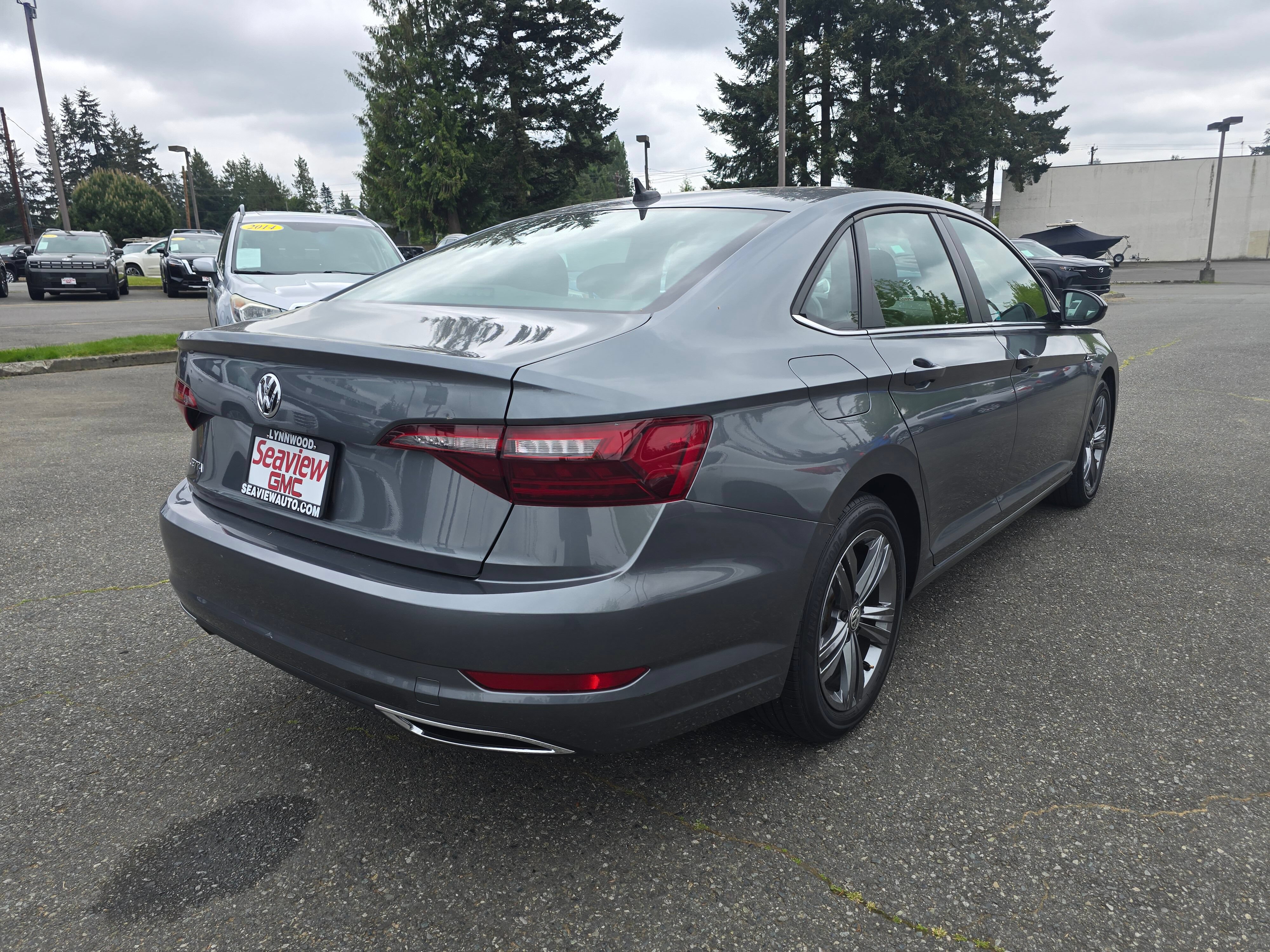 Used 2021 Volkswagen Jetta R-Line FWD image 3