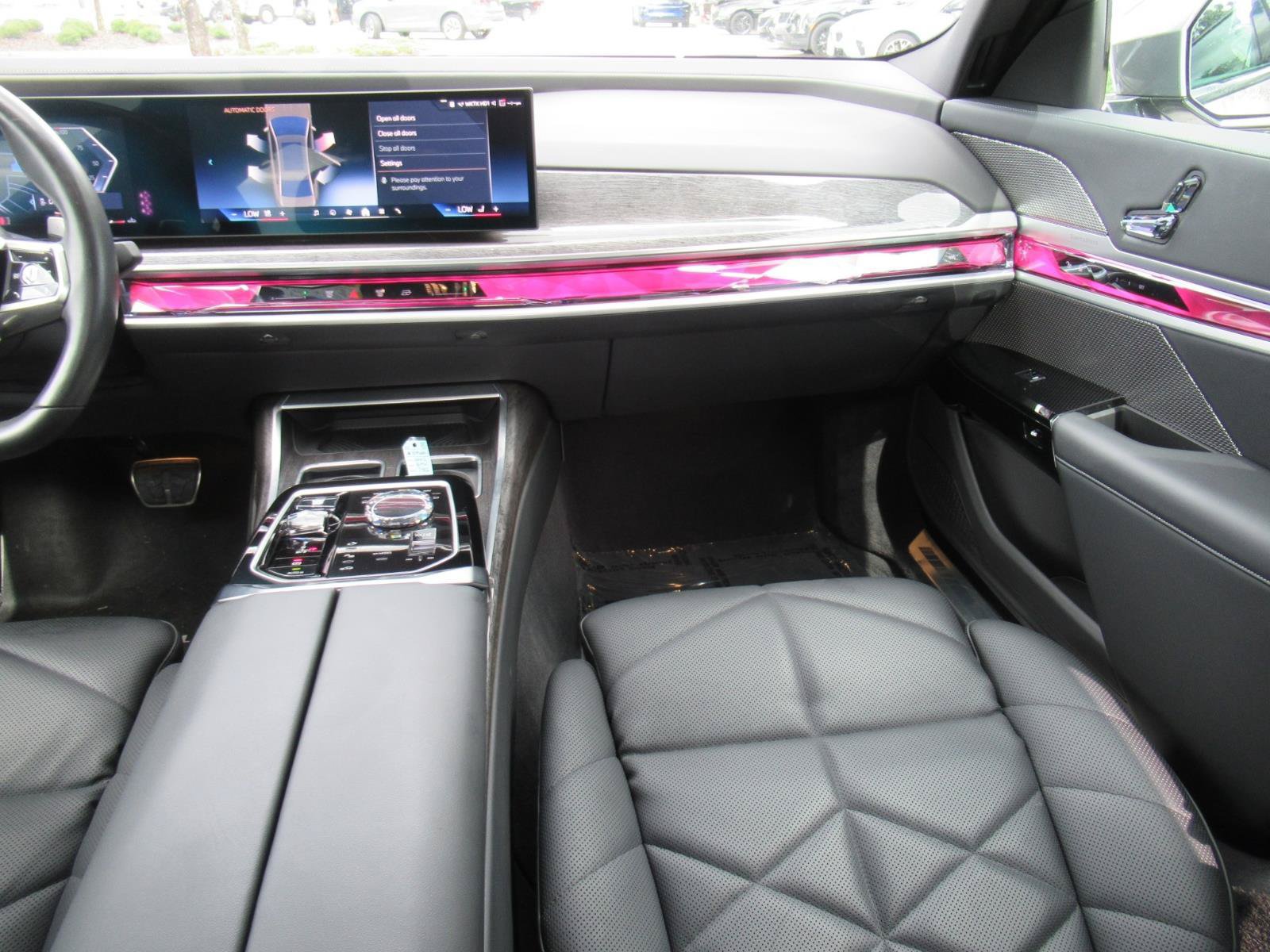 Used 2023 BMW 740i RWD image 14