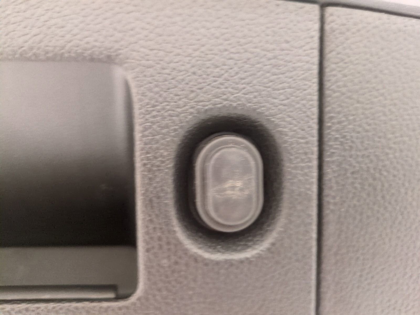 Used 2019 GMC Yukon SLE w/ Convenience Package image 14