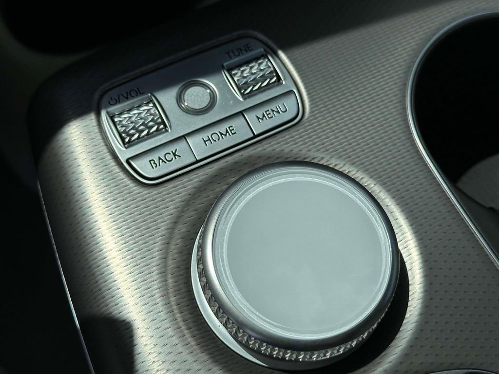 New 2024 Genesis GV60 Performance image 30