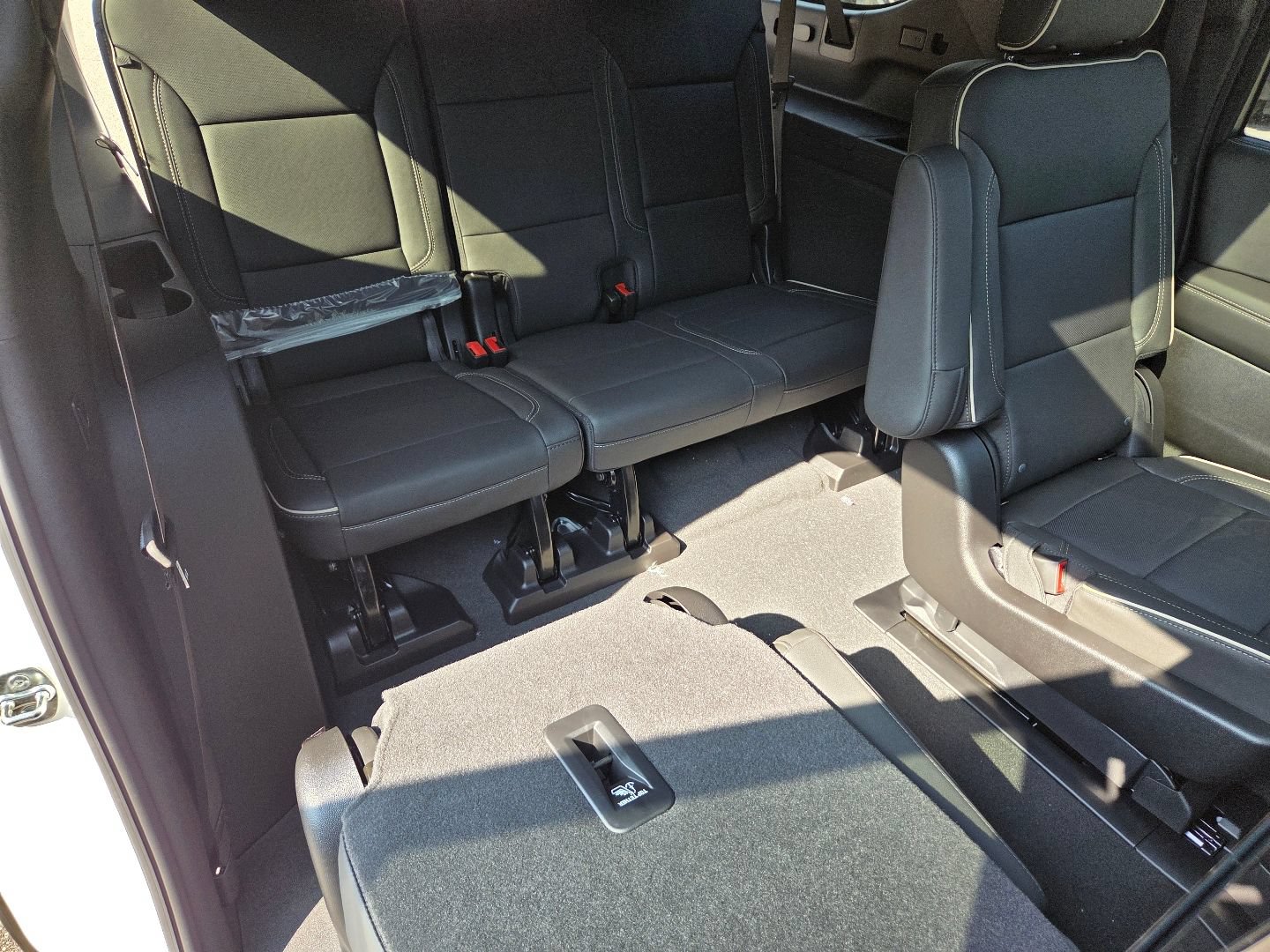 New 2026 GMC Yukon XL Elevation w/ Elevation Premium Package AWD/4WD image 25