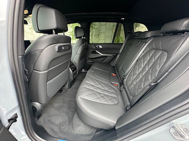 New 2026 BMW X5 xDrive50e w/ M Sport Package AWD/4WD image 5