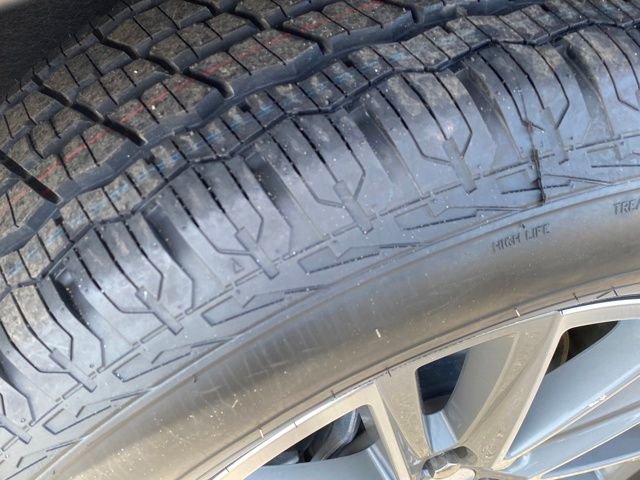 Certified 2023 Chevrolet Traverse LT image 22