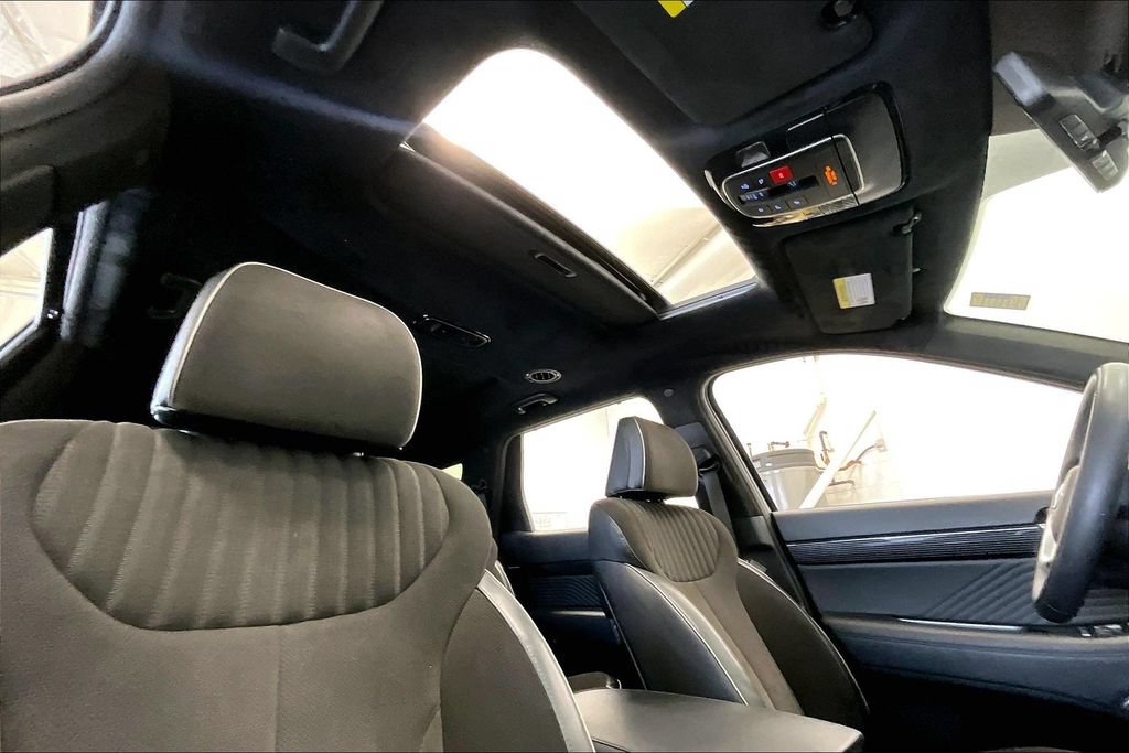 Used 2025 Hyundai Palisade Calligraphy AWD/4WD image 17