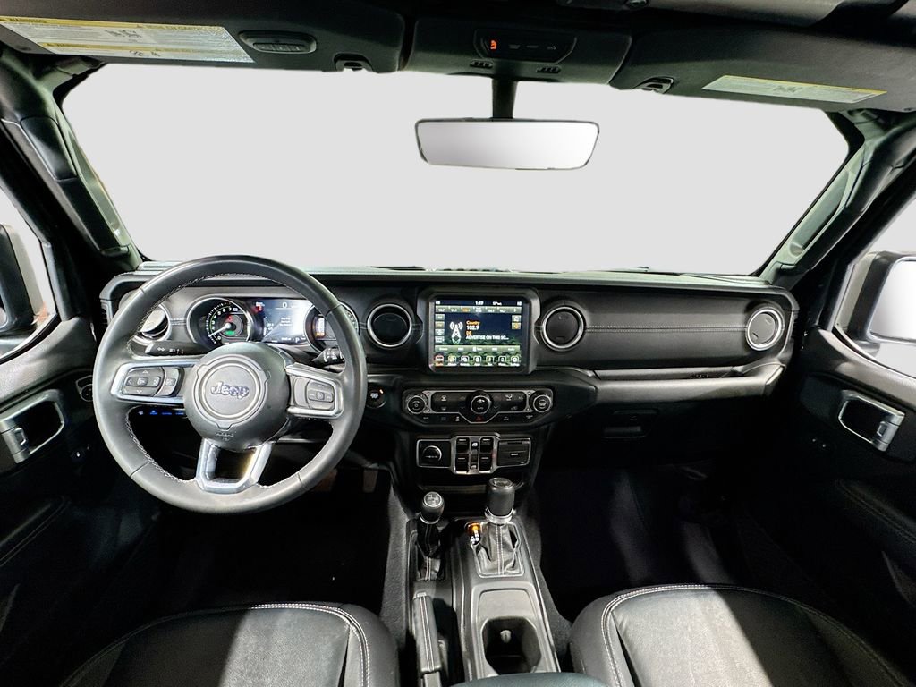 Used 2023 Jeep Wrangler Unlimited Sahara image 18