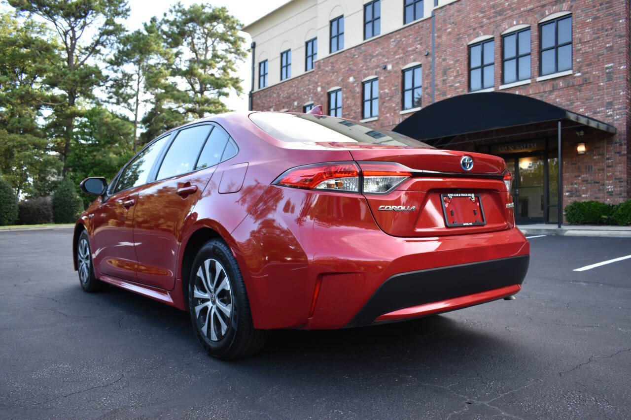 Used 2021 Toyota Corolla LE image 31