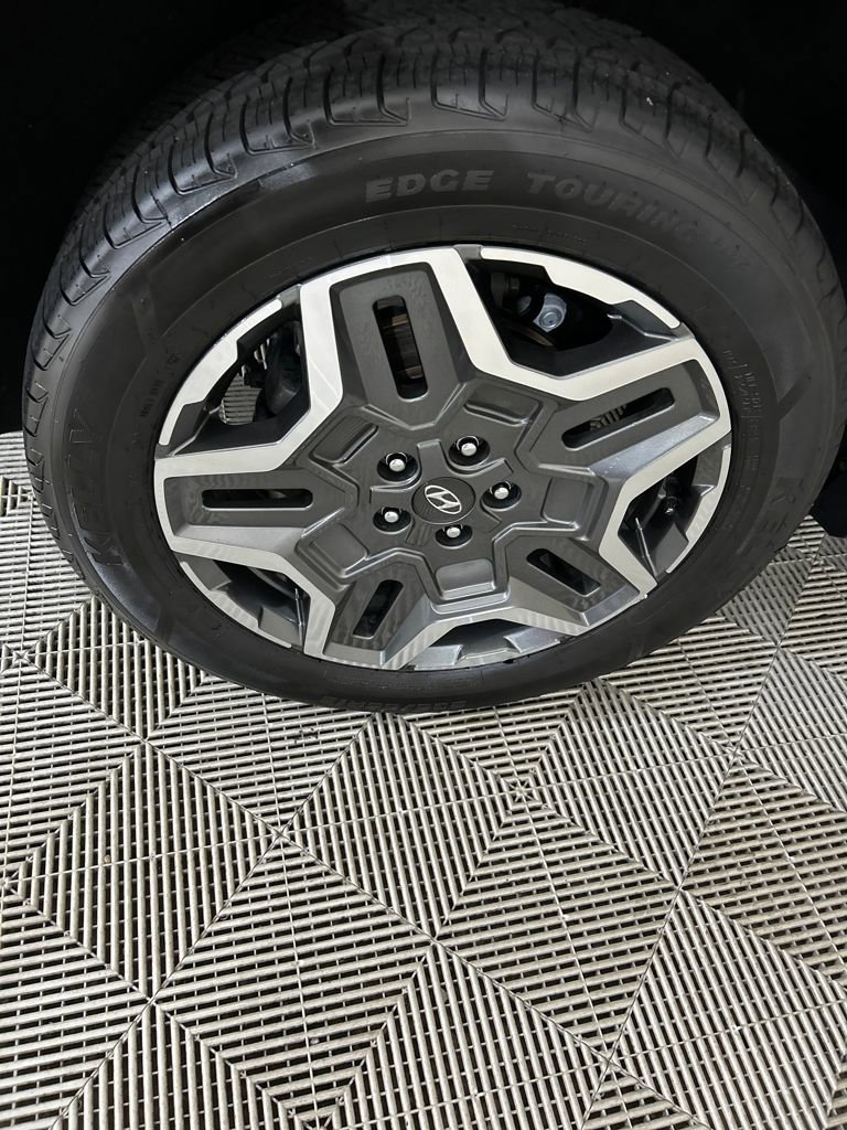 Used 2022 Hyundai Santa Fe Limited w/ Cargo Package image 10