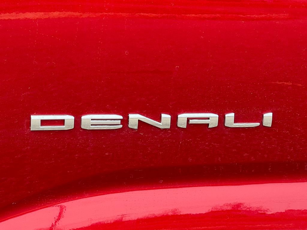 New 2026 GMC Terrain Denali w/ LPO, Floor Liner Package image 2