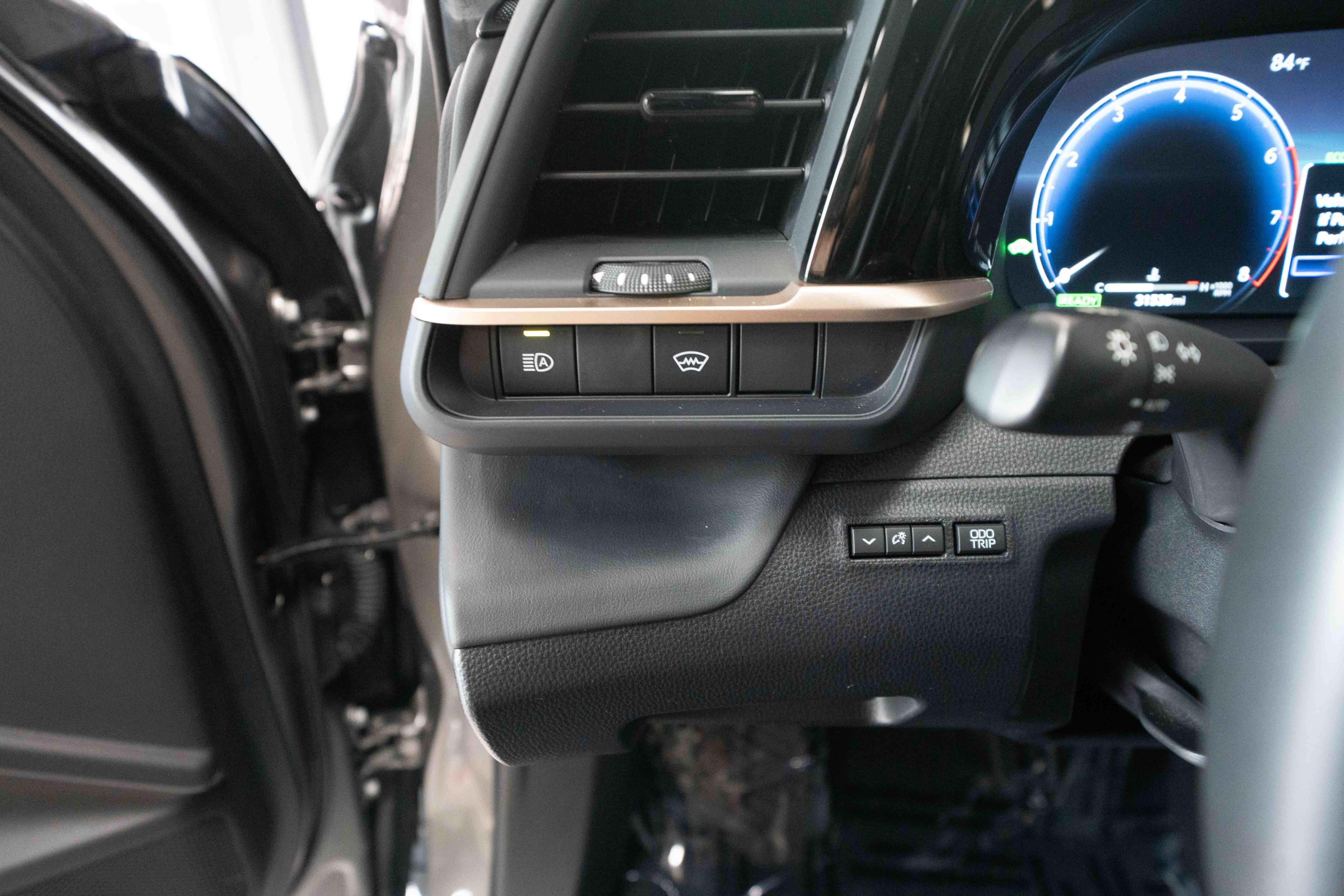 Used 2023 Toyota Crown AWD/4WD image 11