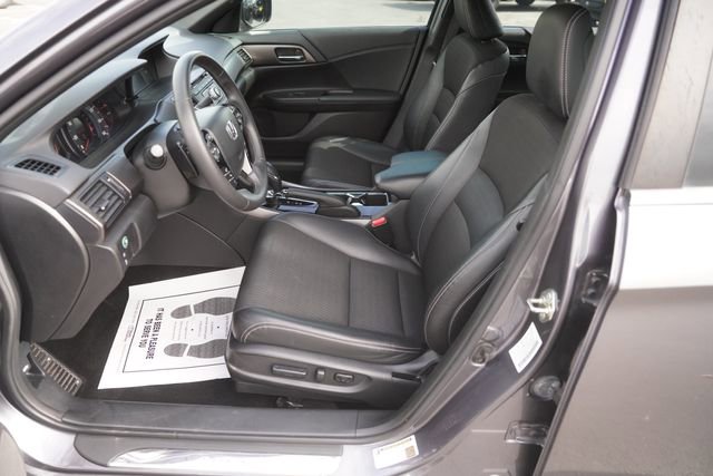 Used 2016 Honda Accord Sport image 9