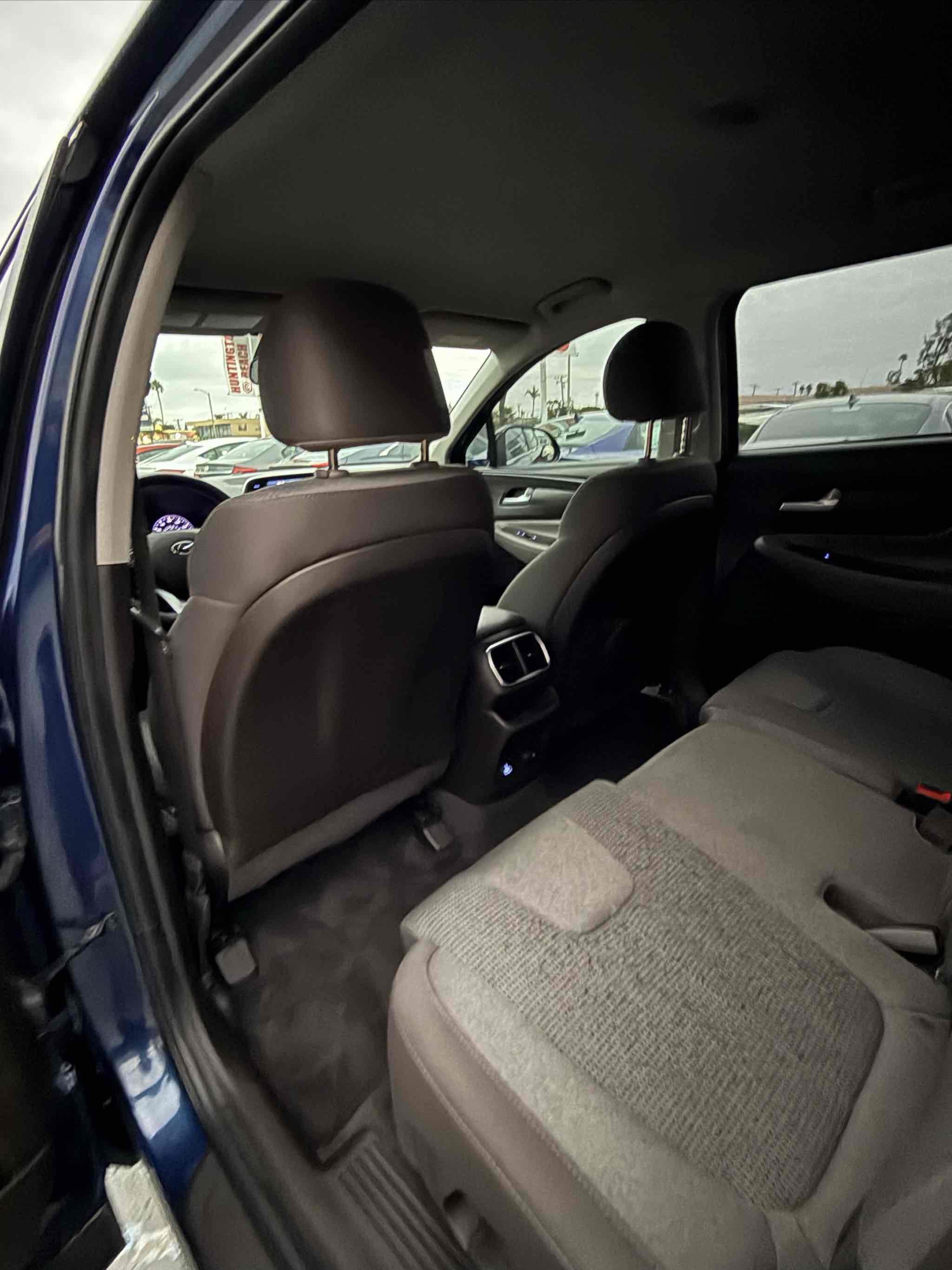 Used 2020 Hyundai Santa Fe SE image 88