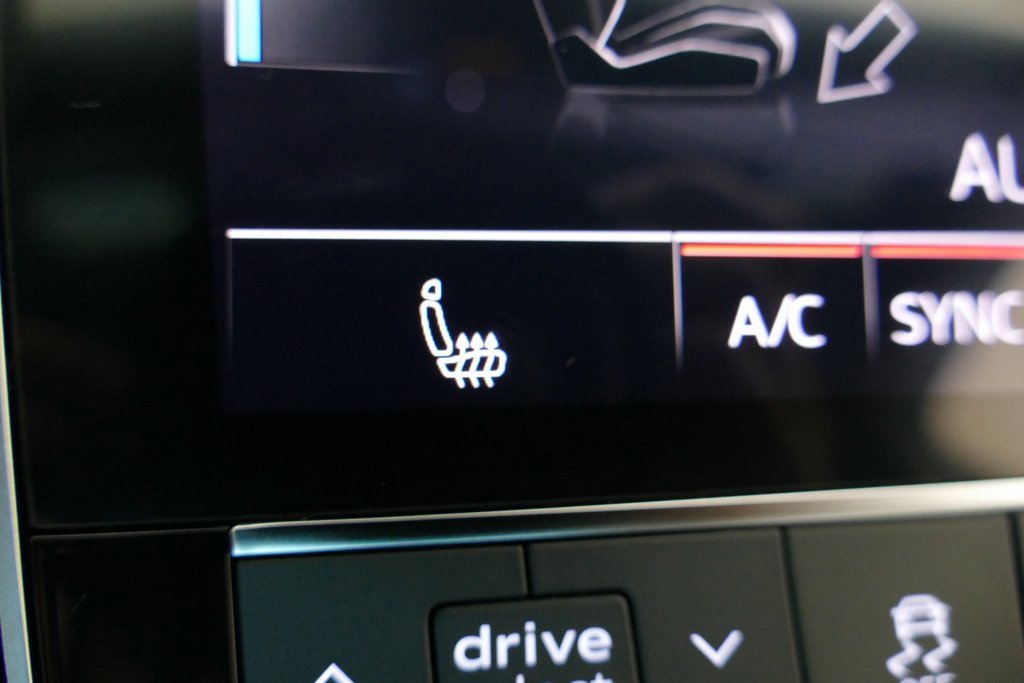 Used 2025 Audi Q7 3.0T Premium Plus image 21