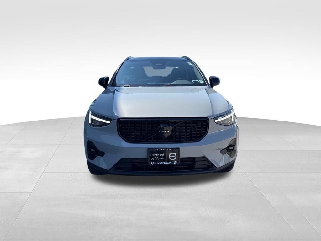 Certified 2026 Volvo XC40 B5 Ultra w/ Climate Package AWD/4WD image 5