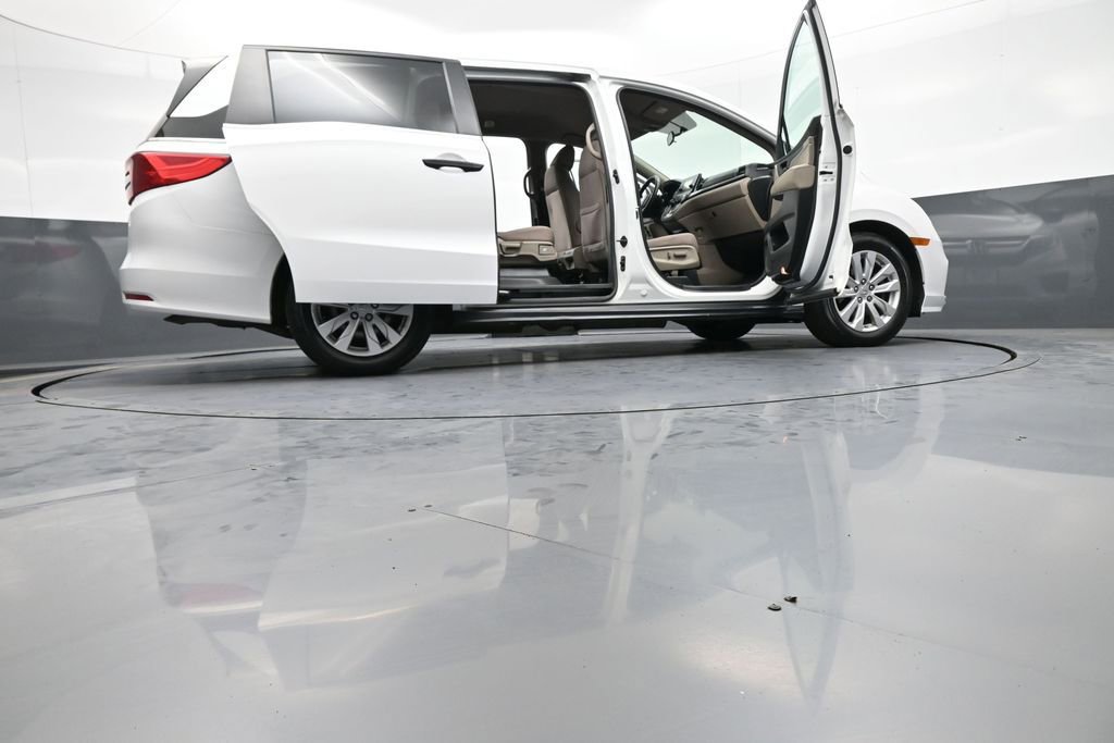 Certified 2020 Honda Odyssey LX image 61
